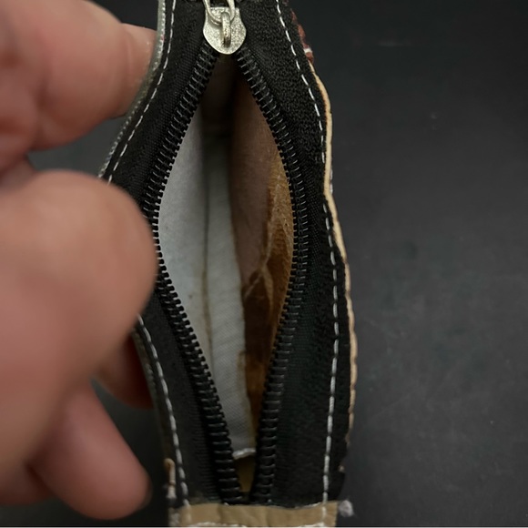 Souvenir of Cuba: leather coin purse and key tag - Picture 5 of 8